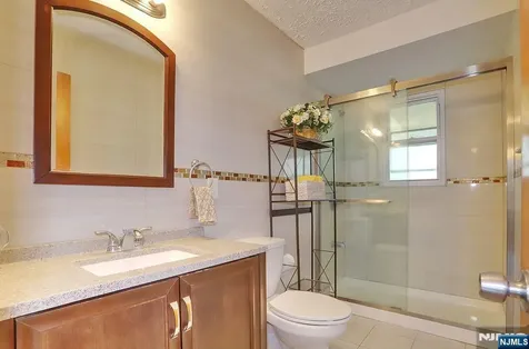 27 Joseph Street Moonachie NJ 07074