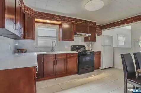 27 Joseph Street Moonachie NJ 07074