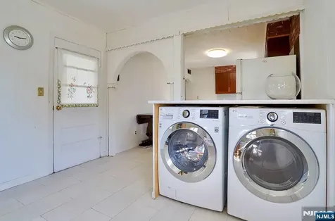 27 Joseph Street Moonachie NJ 07074