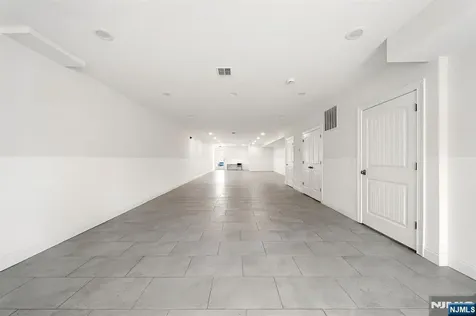 420 18th Avenue Newark NJ 07108