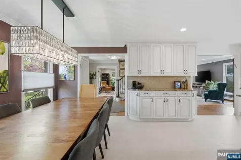 38 Trautwein Crescent Closter NJ 07624