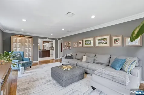 38 Trautwein Crescent Closter NJ 07624