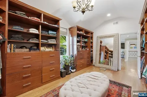 38 Trautwein Crescent Closter NJ 07624