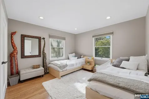 38 Trautwein Crescent Closter NJ 07624