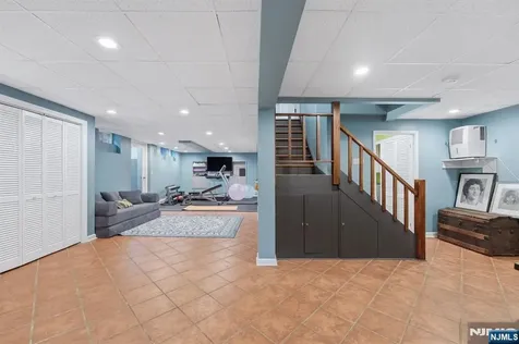 38 Trautwein Crescent Closter NJ 07624