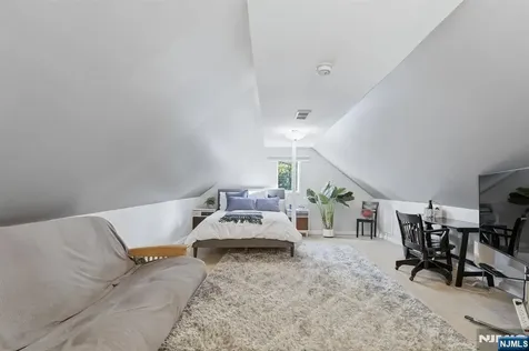 38 Trautwein Crescent Closter NJ 07624