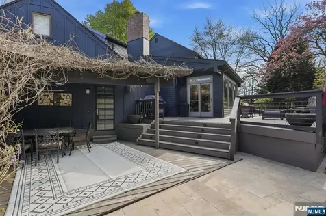 38 Trautwein Crescent Closter NJ 07624