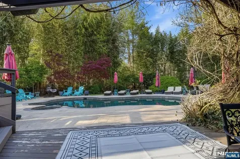 38 Trautwein Crescent Closter NJ 07624