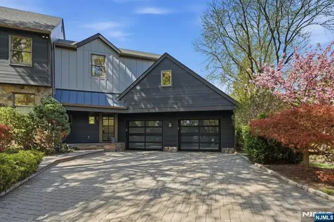 38 Trautwein Crescent Closter NJ 07624