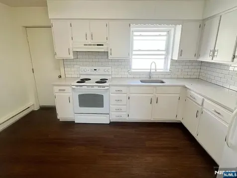 25 Houston Street Newark NJ 07105