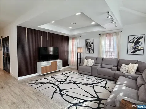 84 Center Avenue Little Falls NJ 07424