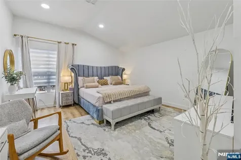 84 Center Avenue Little Falls NJ 07424