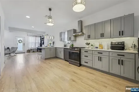 84 Center Avenue Little Falls NJ 07424