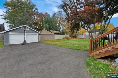 84 Center Avenue Little Falls NJ 07424