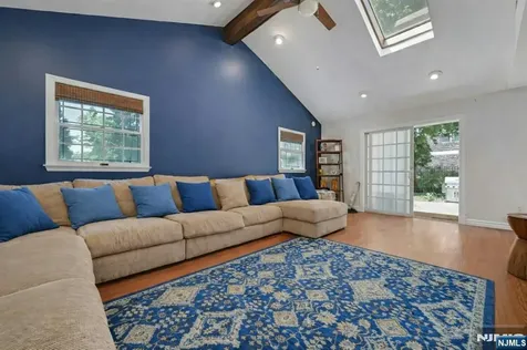 44 W Midland Avenue Paramus NJ 07652