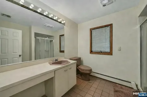 44 W Midland Avenue Paramus NJ 07652