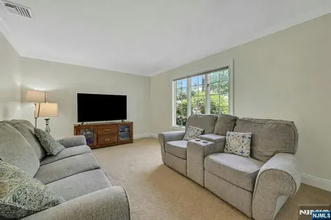 44 W Midland Avenue Paramus NJ 07652