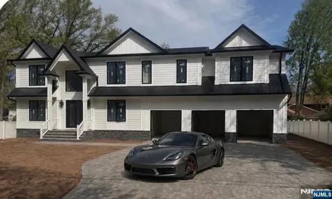 532 Hobart Road Paramus NJ 07652