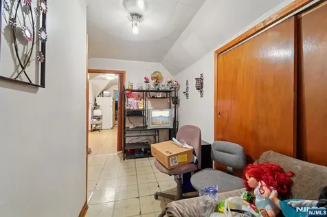 6 4th Street Passaic NJ 07055