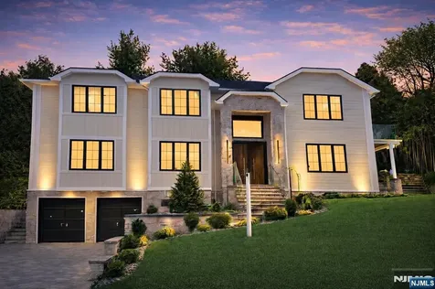 25 Macarthur Avenue Closter NJ 07624