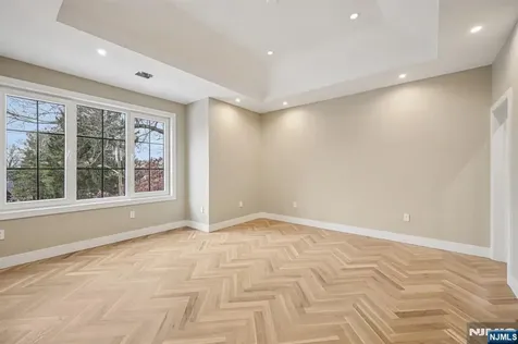 25 Macarthur Avenue Closter NJ 07624