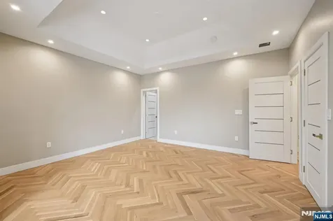 25 Macarthur Avenue Closter NJ 07624