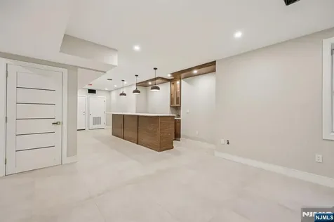 25 Macarthur Avenue Closter NJ 07624