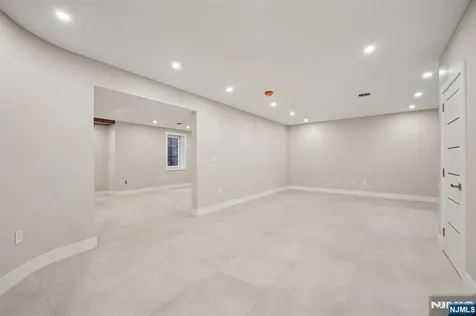25 Macarthur Avenue Closter NJ 07624