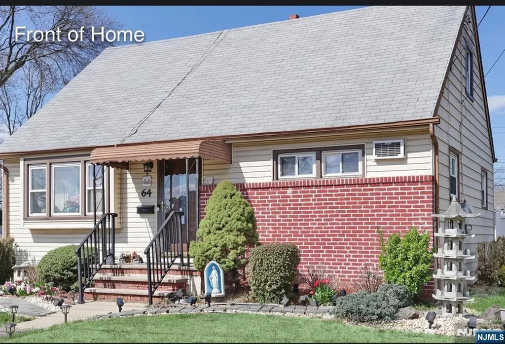 64 Chestnut Street Belleville NJ 07109