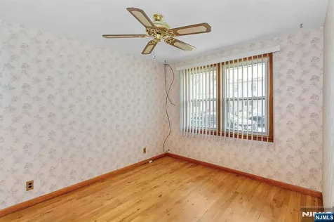 17 Obal Avenue Elmwood Park NJ 07407