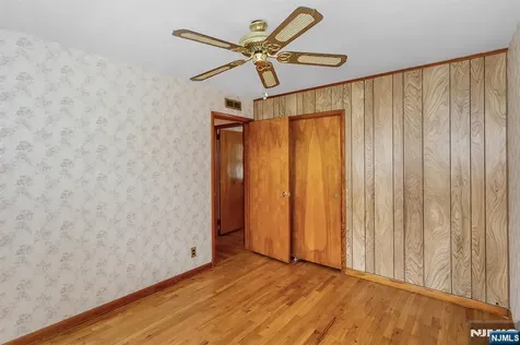 17 Obal Avenue Elmwood Park NJ 07407
