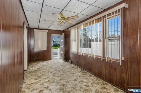 17 Obal Avenue Elmwood Park NJ 07407