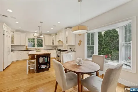 512 Spring Avenue Ridgewood NJ 07450
