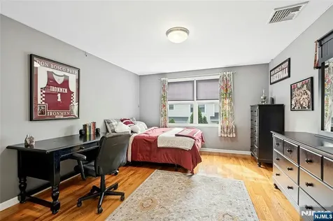 512 Spring Avenue Ridgewood NJ 07450