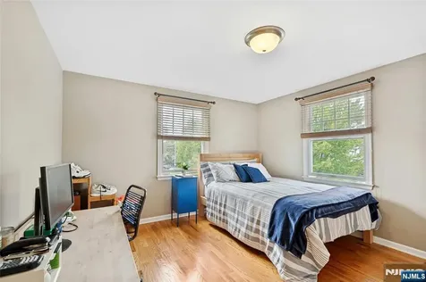 512 Spring Avenue Ridgewood NJ 07450