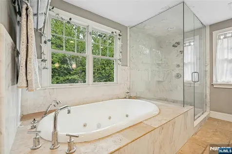 512 Spring Avenue Ridgewood NJ 07450