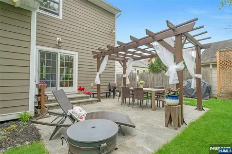 512 Spring Avenue Ridgewood NJ 07450