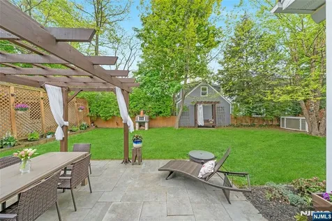 512 Spring Avenue Ridgewood NJ 07450
