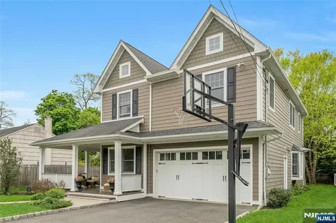 512 Spring Avenue Ridgewood NJ 07450