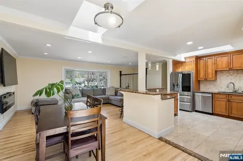 115 Birchwood Terrace Wayne NJ 07470