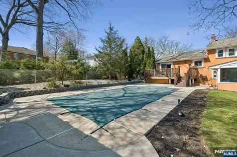 115 Birchwood Terrace Wayne NJ 07470