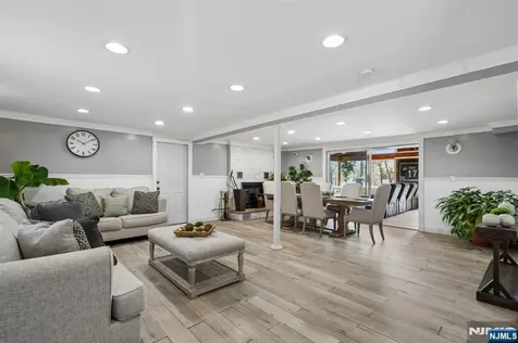 115 Birchwood Terrace Wayne NJ 07470