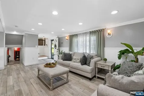 115 Birchwood Terrace Wayne NJ 07470