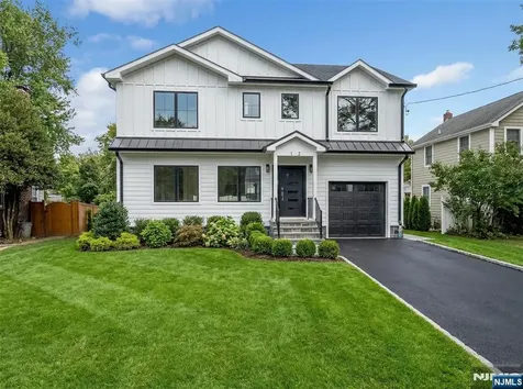 12 Cameron Road Tenafly NJ 07670