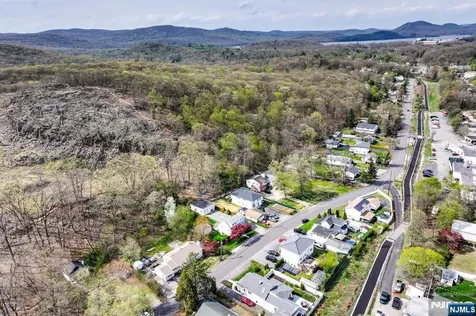 102 Greenwood Avenue Wanaque NJ 07420