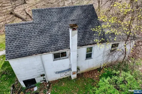 102 Greenwood Avenue Wanaque NJ 07420