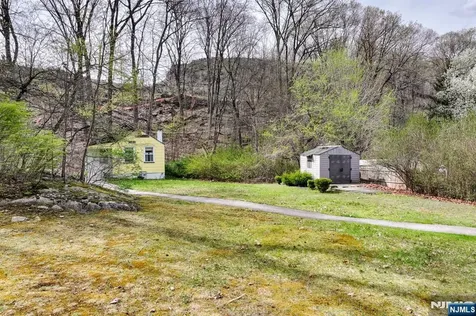 102 Greenwood Avenue Wanaque NJ 07420