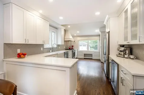 65 Ferndale Avenue Glen Rock NJ 07452
