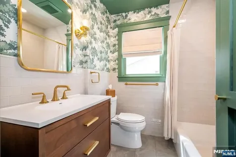 65 Ferndale Avenue Glen Rock NJ 07452