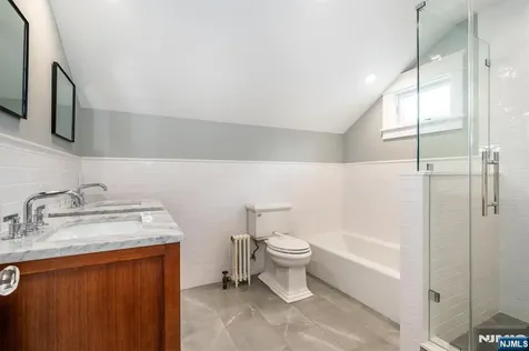 65 Ferndale Avenue Glen Rock NJ 07452